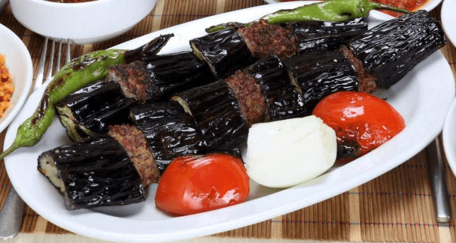 Etli patlıcanlı kebap