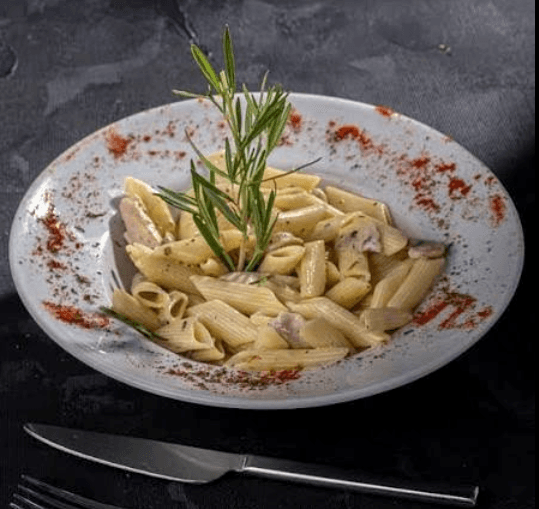 Penne with mushroom sauce